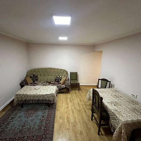 Ghazaryan Apartment Yerevan Exterior photo